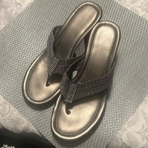 White Mountain sandals size 8.5